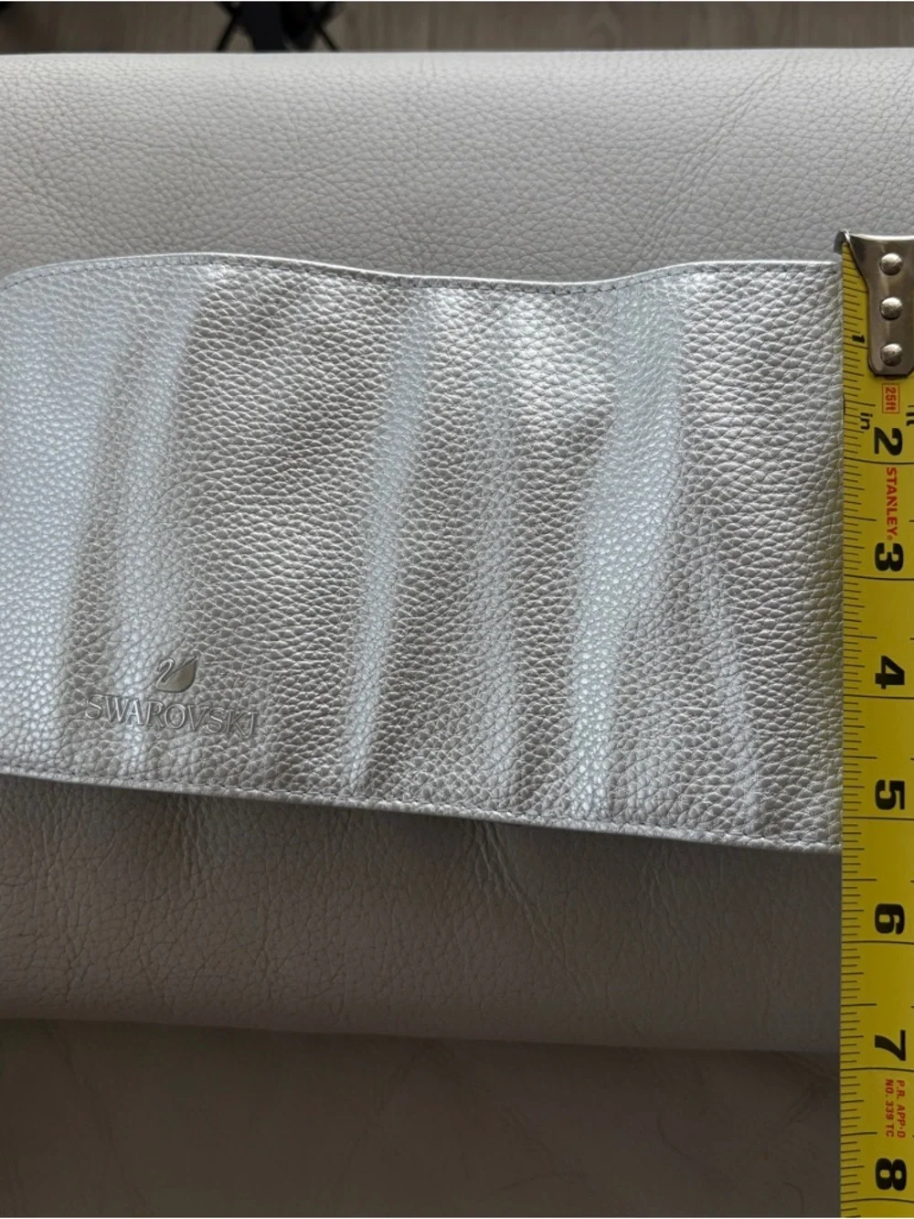 Swarovski Metallic Silver Faux Pebbled Leather Case Mini Bag  Jewelry Roll - Picture 9 of 12